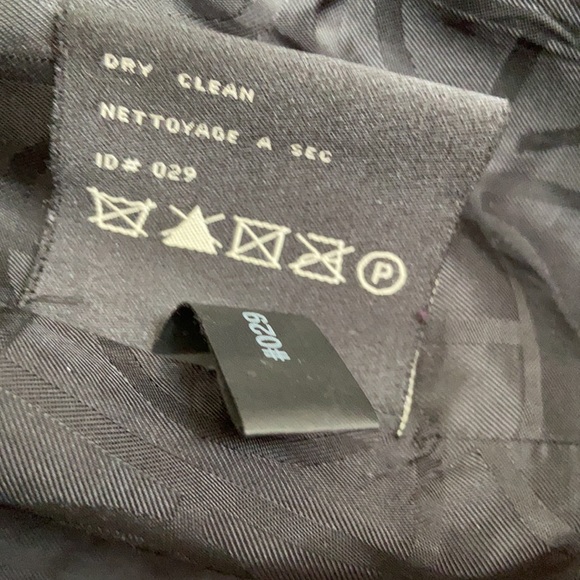 COLE HAAN black puffer coat. Size - see below. - Picture 6 of 8